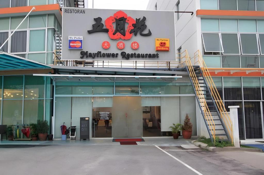 Le Garden Hotel Kota Kemuning Shah Alam Buitenkant foto