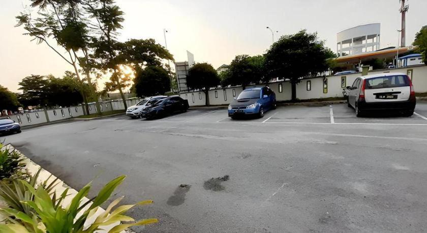 Le Garden Hotel Kota Kemuning Shah Alam Buitenkant foto