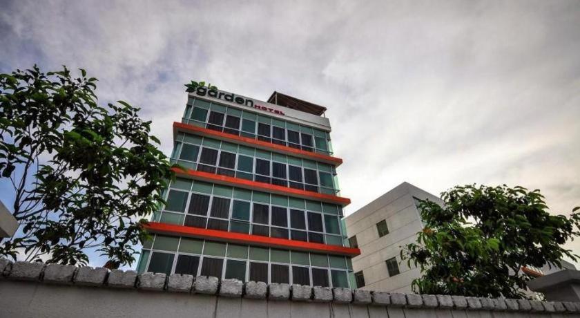 Le Garden Hotel Kota Kemuning Shah Alam Buitenkant foto